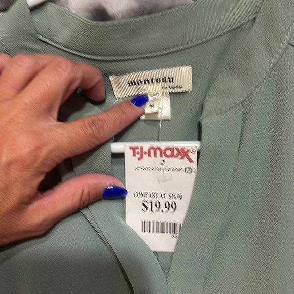 Dress - Picture 3 of 3